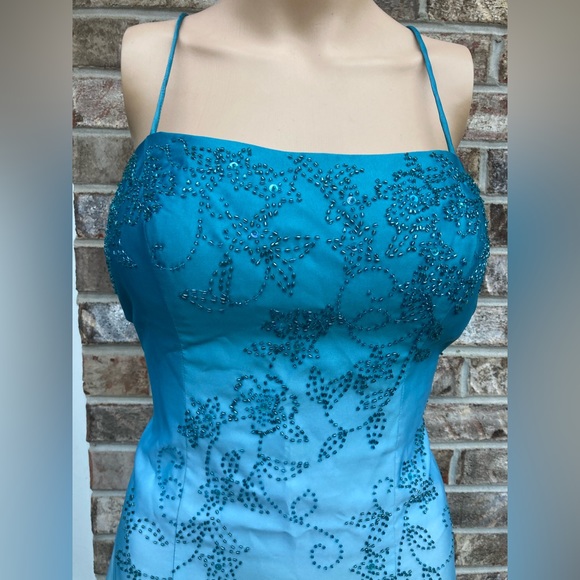 Y2K LE Beaded Jump Turquoise/Teal Ombré Prom Dress - Picture 4 of 9